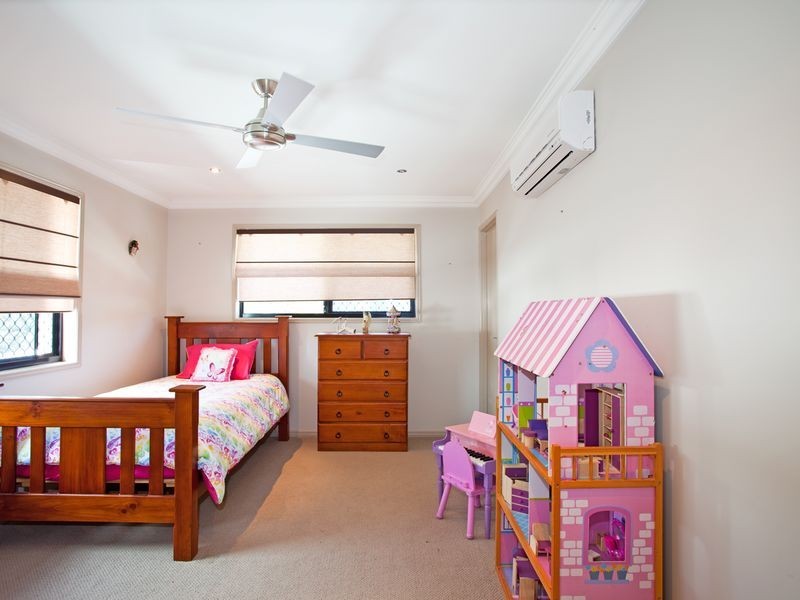 8 Friarbird Avenue, Blacks Beach QLD 4740