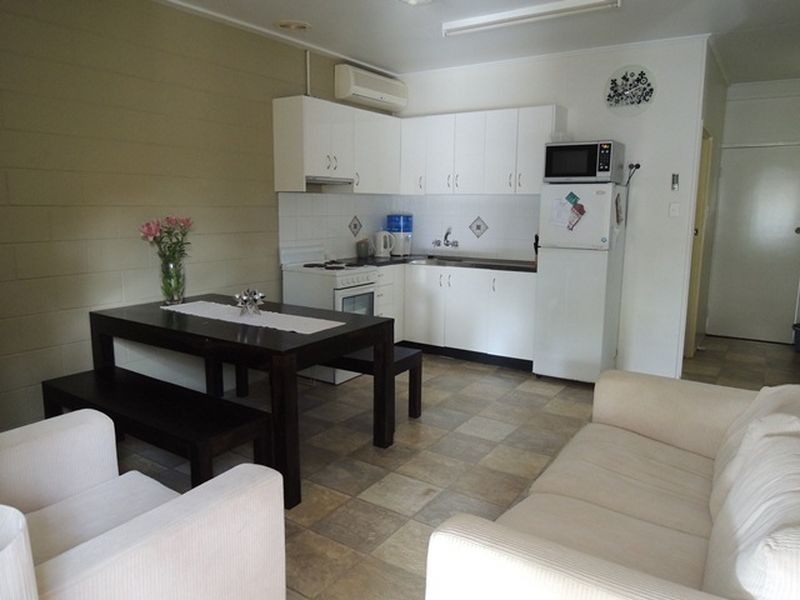 7 8 & 9/64 Waverley Street, Bucasia QLD 4750