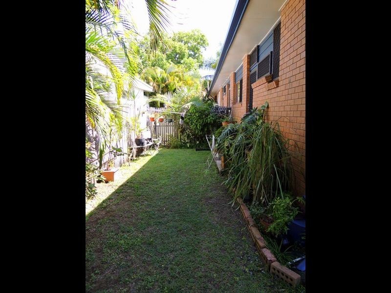 7 8 & 9/64 Waverley Street, Bucasia QLD 4750