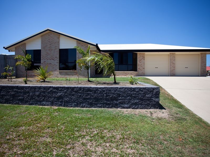 9 Kinghorn Street, Eimeo QLD 4740