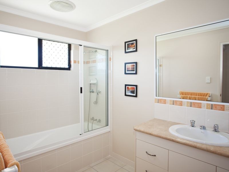 9 Kinghorn Street, Eimeo QLD 4740