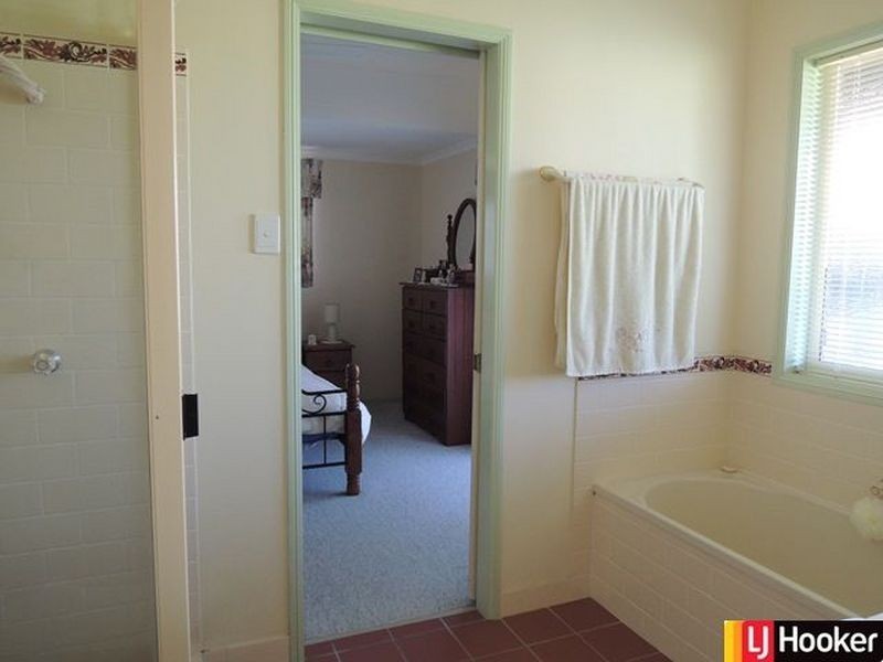 4 Leister Court, Bucasia QLD 4750