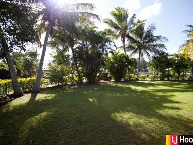 4 Leister Court, Bucasia QLD 4750