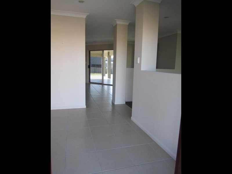 45 Hinze Circuit, Rural View QLD 4740