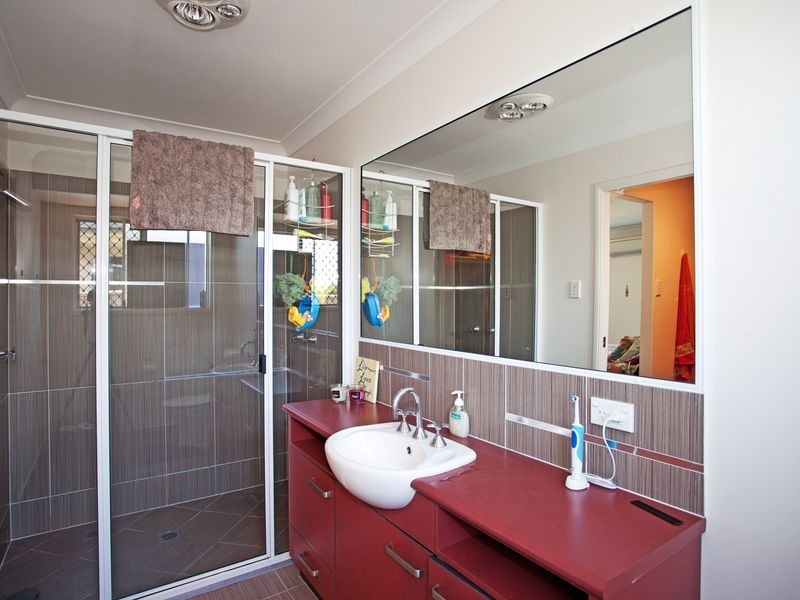 58 Cinnamon Drive, Glenella QLD 4740