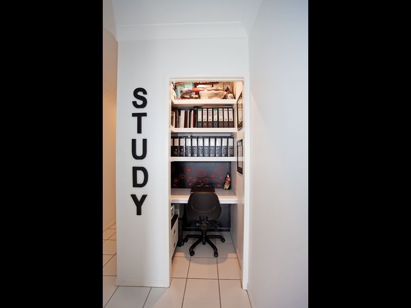 16 Cutfield Street, Glenella QLD 4740