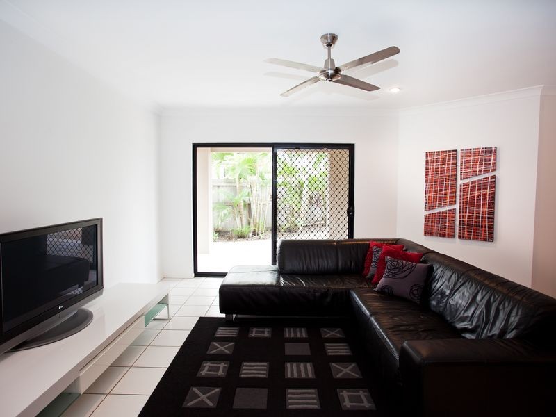 16 Cutfield Street, Glenella QLD 4740