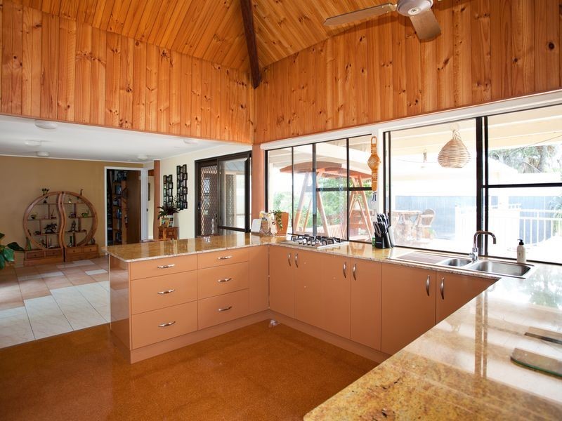 45 Waverley Street, Bucasia QLD 4750
