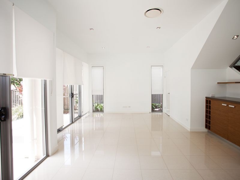 7/6-24 Belangason Way, Shoal Point QLD 4750