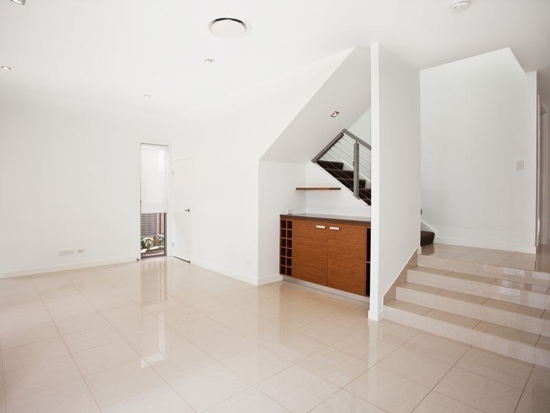 7/6-24 Belangason Way, Shoal Point QLD 4750