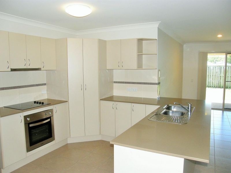 39 Whitehaven Drive, Blacks Beach QLD 4740