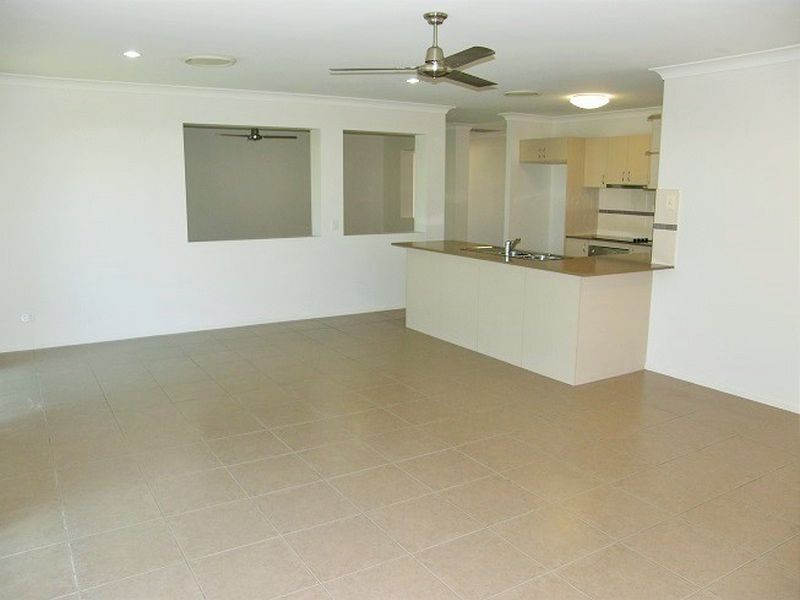 39 Whitehaven Drive, Blacks Beach QLD 4740