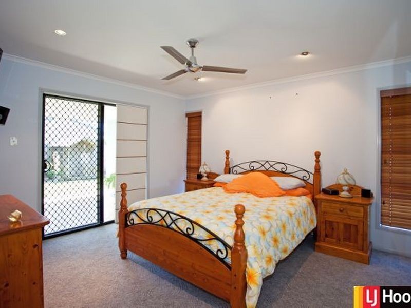 2 Douglas Crescent, Rural View QLD 4740