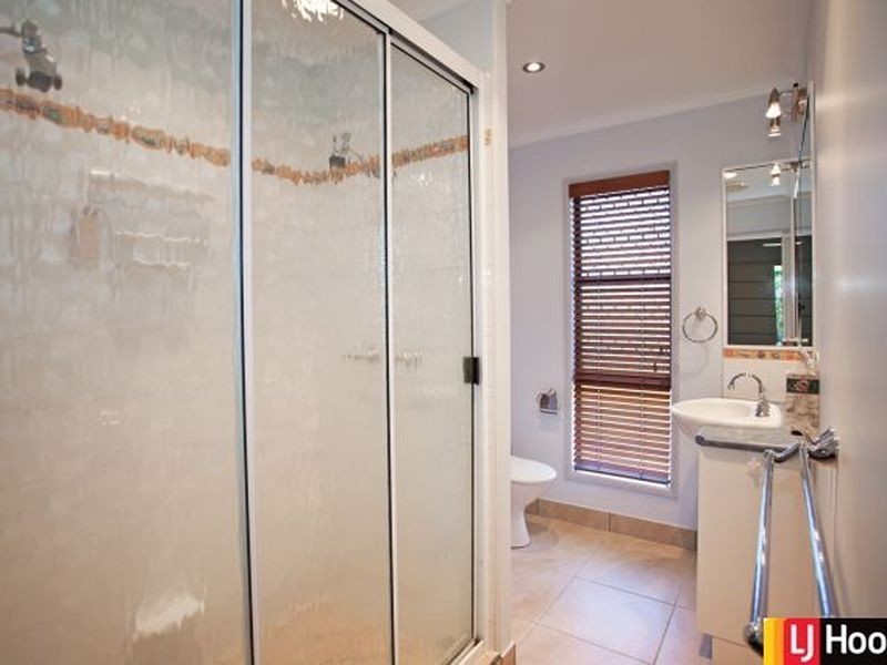 2 Douglas Crescent, Rural View QLD 4740