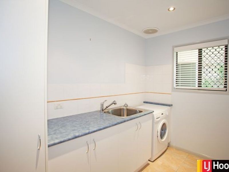 2 Douglas Crescent, Rural View QLD 4740