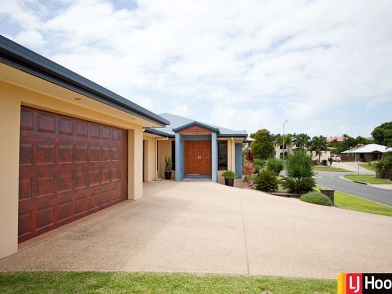 2 Douglas Crescent, Rural View QLD 4740
