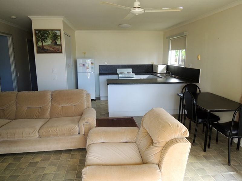 1/60 Zelma Street, Grasstree Beach QLD 4740