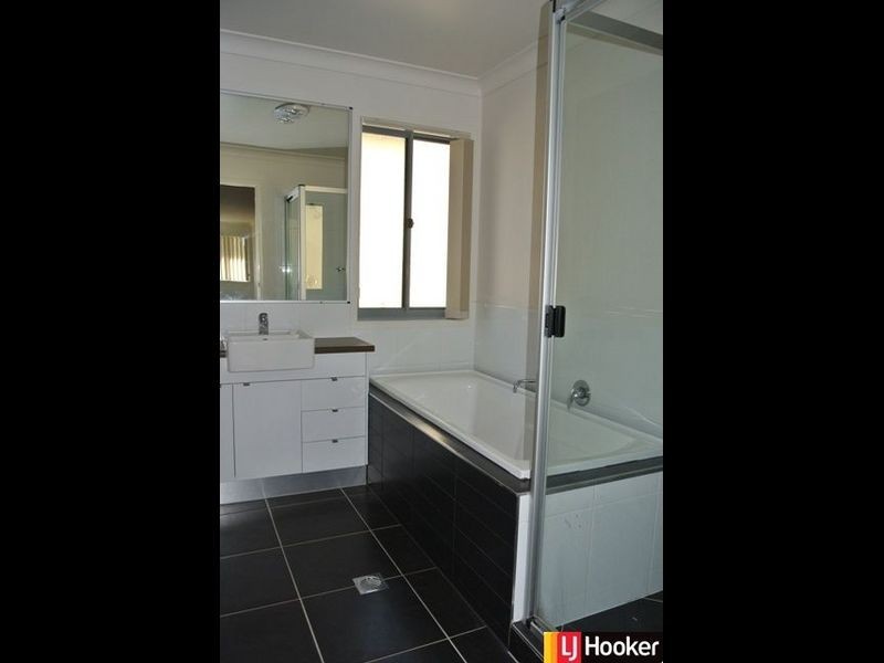 35 Dobinson Street, Bucasia QLD 4750