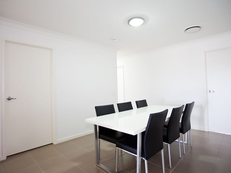 7 Majesty Street, Rural View QLD 4740