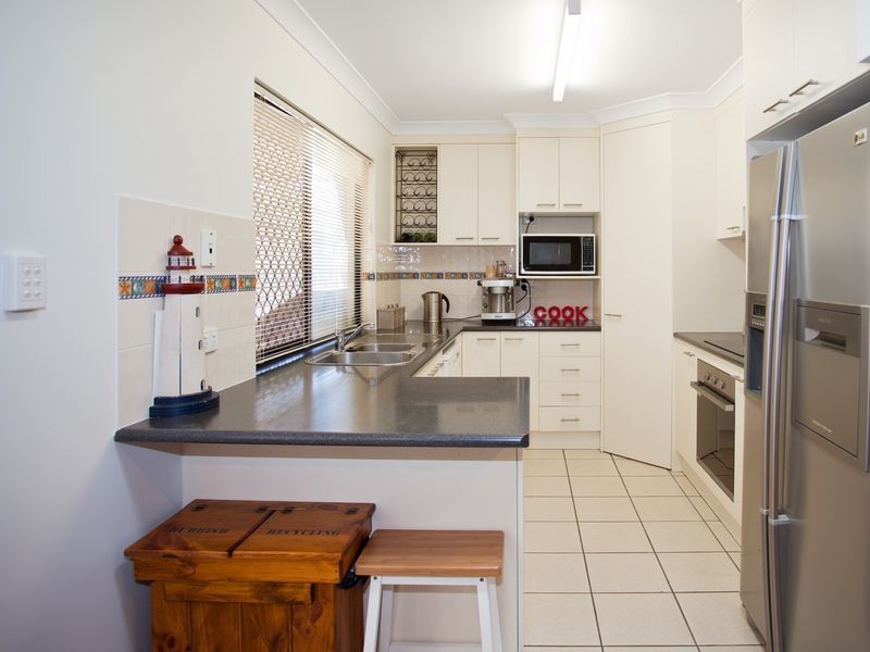 2 Irene Court, Eimeo QLD 4740