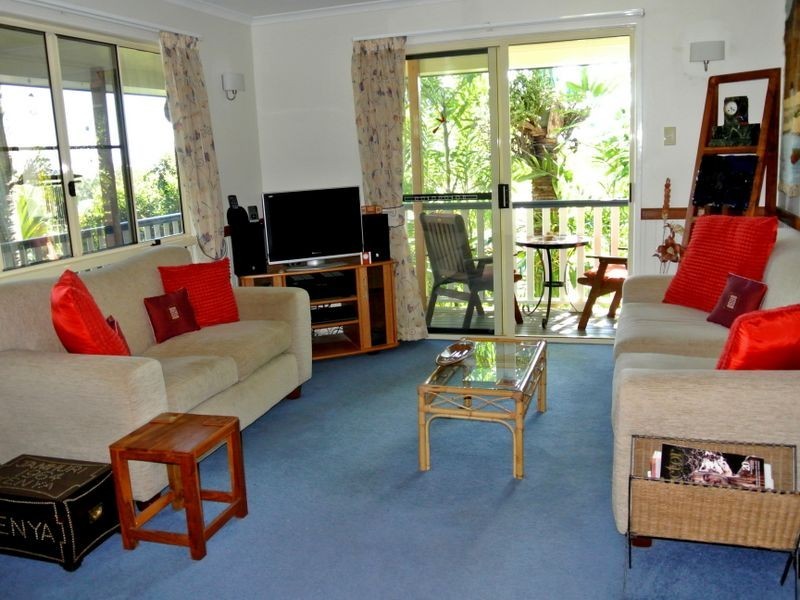 15 Hillcrest Street, Eimeo QLD 4740