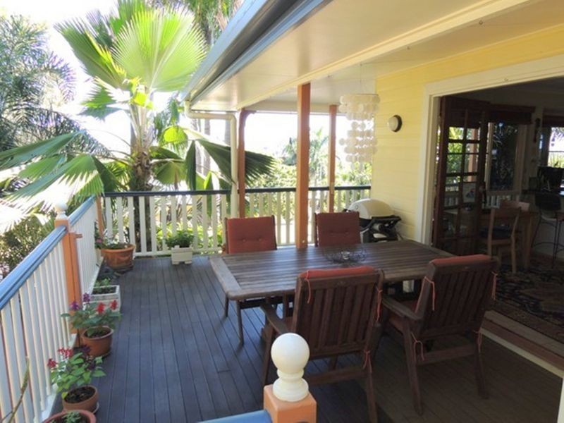 15 Hillcrest Street, Eimeo QLD 4740