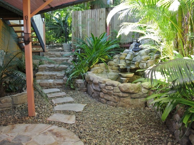 15 Hillcrest Street, Eimeo QLD 4740