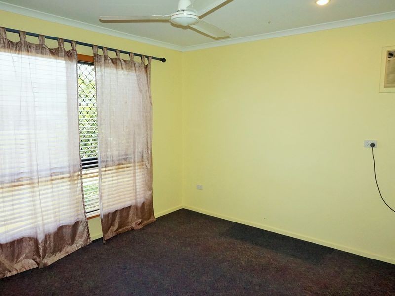 3 Sunset Place, Eimeo QLD 4740