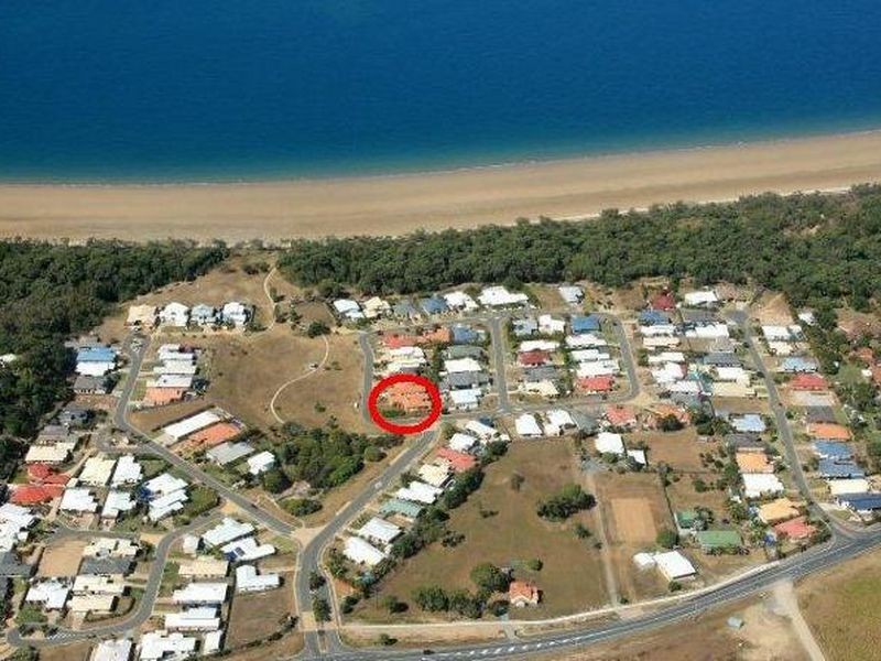 33 Starboard Circuit, Shoal Point QLD 4750