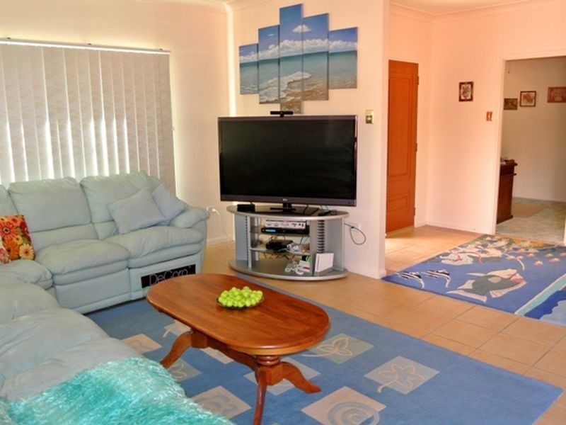 33 Starboard Circuit, Shoal Point QLD 4750