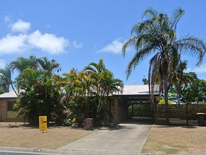 15 Elizabeth Drive, Bucasia QLD 4750