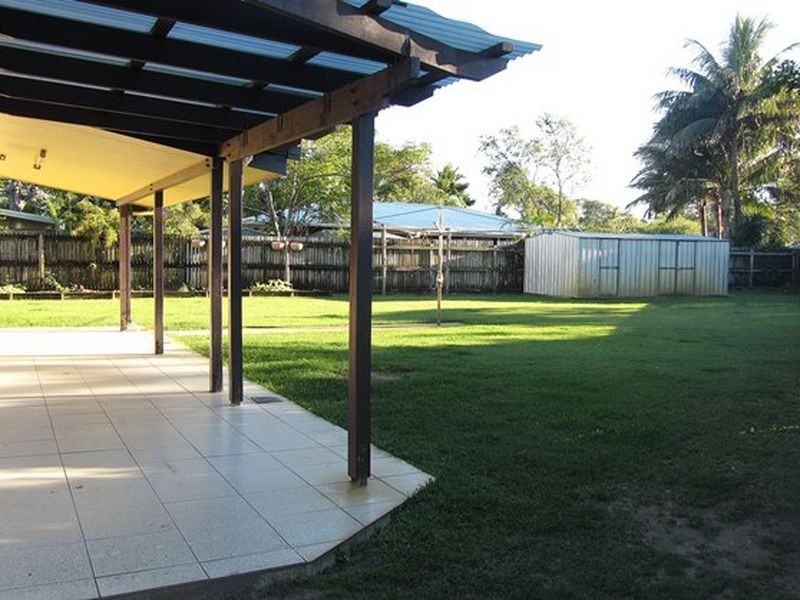 15 Elizabeth Drive, Bucasia QLD 4750