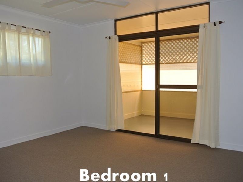 8 Cook Street, Bucasia QLD 4750