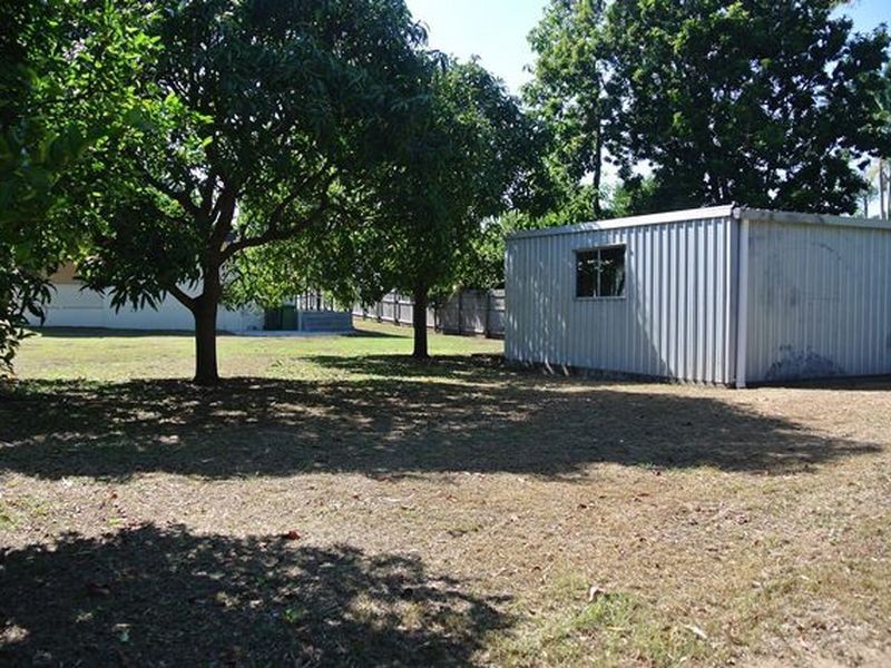 8 Cook Street, Bucasia QLD 4750