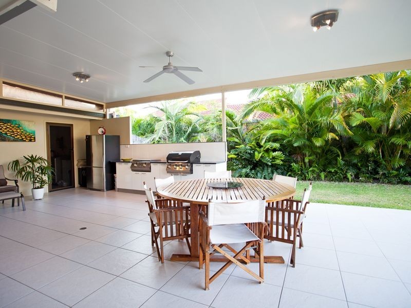 37 Pacific Drive, Blacks Beach QLD 4740