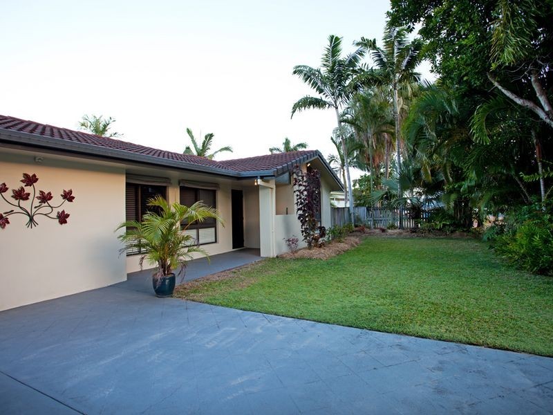 37 Pacific Drive, Blacks Beach QLD 4740