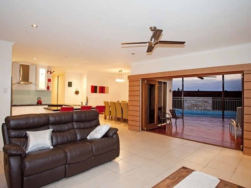 11 Seaspray Close, Shoal Point QLD 4750