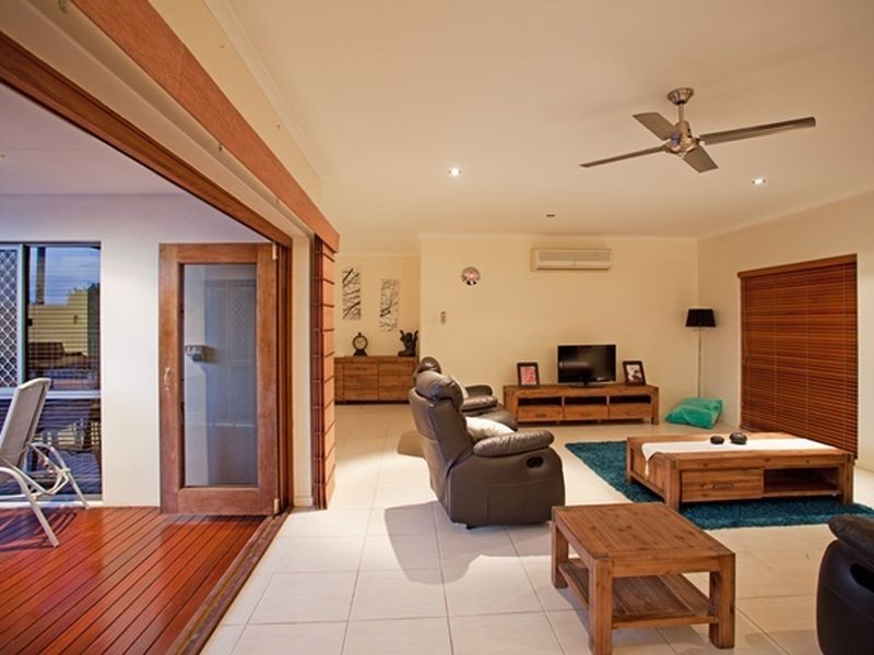 11 Seaspray Close, Shoal Point QLD 4750