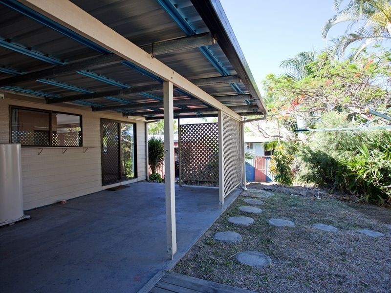 2 McCrossin Court, Eimeo QLD 4740