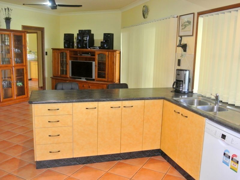 6 The Top Deck, Blacks Beach QLD 4740
