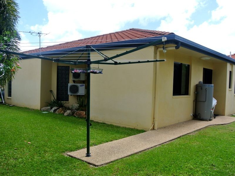 6 The Top Deck, Blacks Beach QLD 4740