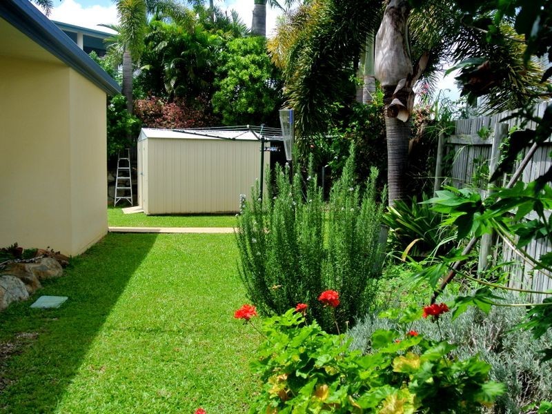 6 The Top Deck, Blacks Beach QLD 4740