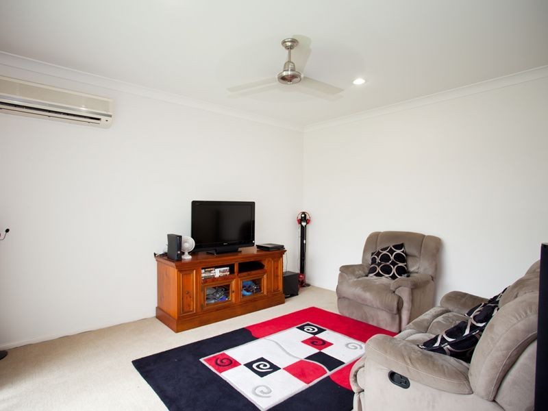 34 Whitehaven Drive, Eimeo QLD 4740