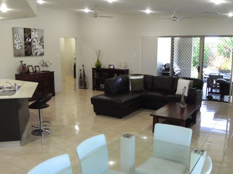 7 Schooner Avenue, Shoal Point QLD 4750