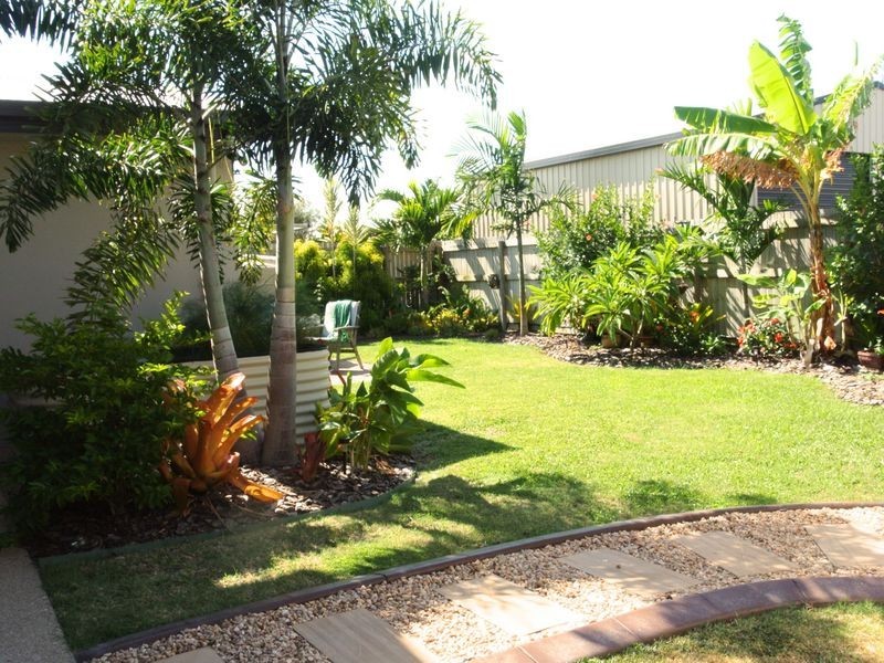 7 Schooner Avenue, Shoal Point QLD 4750