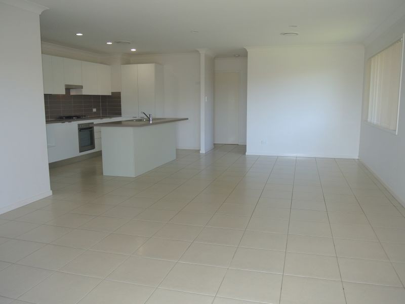 21 Dobinson Street, Bucasia QLD 4750