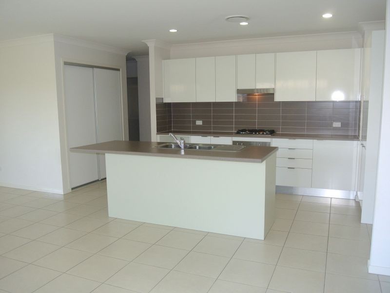 21 Dobinson Street, Bucasia QLD 4750