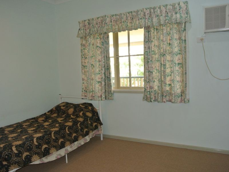 16 McCormack Avenue, Rural View QLD 4740