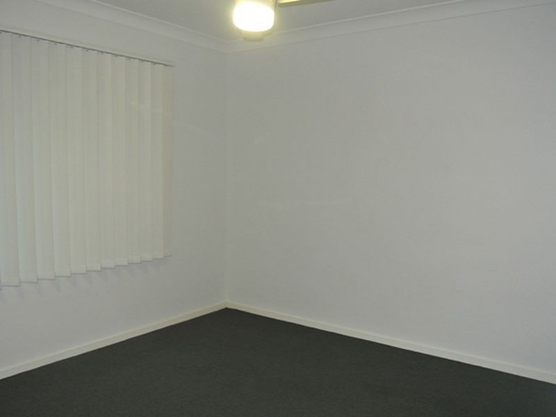 4 Helmsman Drive, Shoal Point QLD 4750