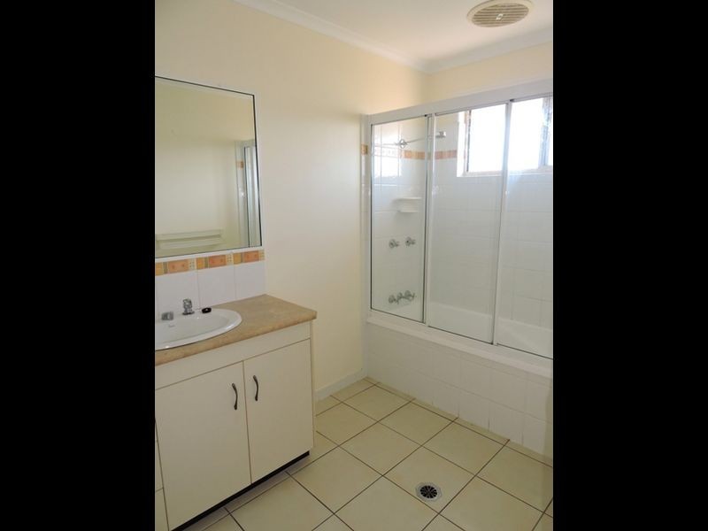11 Sharp Street, Rural View QLD 4740